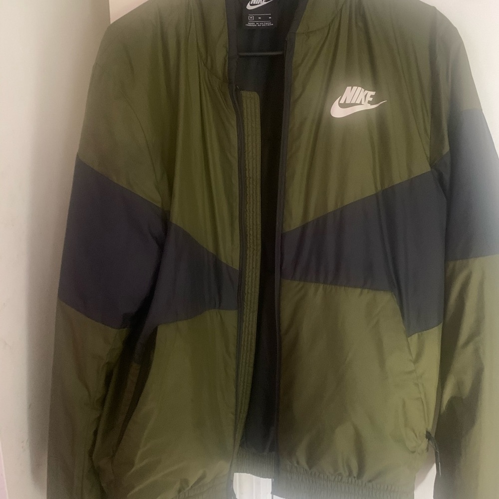 Jackets - Picture 10 of 12